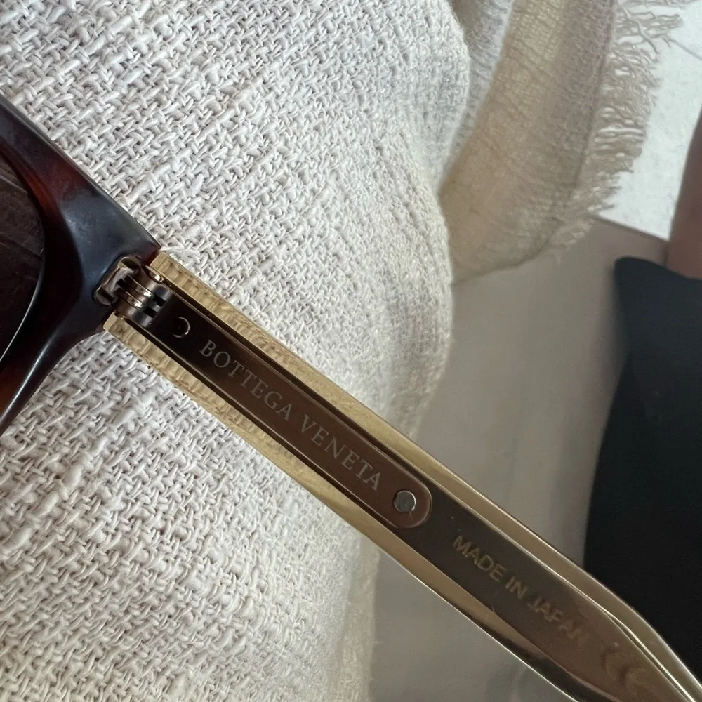 Bottega Veneta Sunglasses - Picture 6 of 11